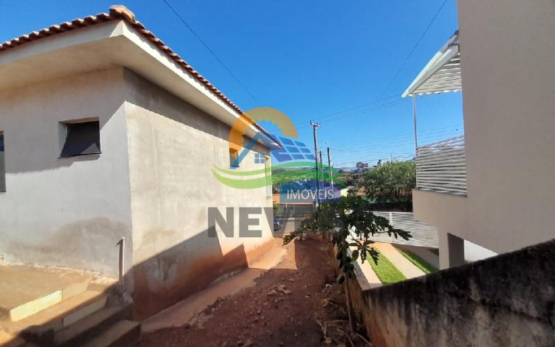 2 Casas no mesmo terreno - Lindóia, SP