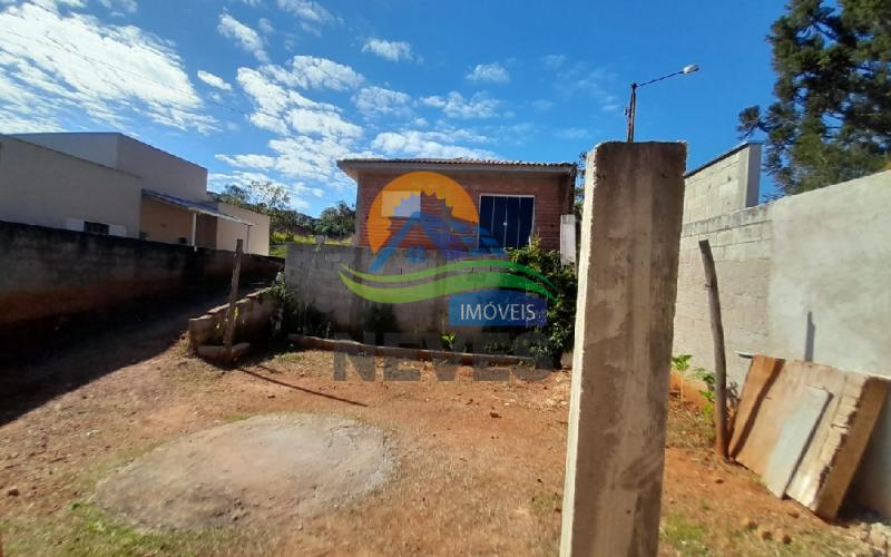 2 Casas no mesmo terreno - Lindóia, SP