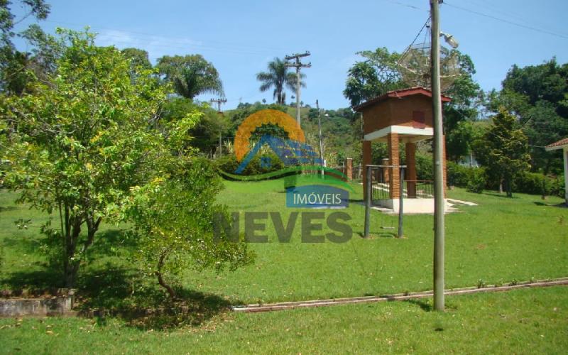 CHÁCARA À VENDA ENTRE SERRA NEGRA E LINDÓIA/SP