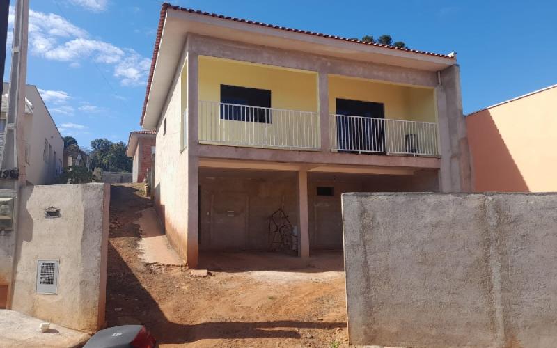 2 Casas no mesmo terreno - Lindóia, SP