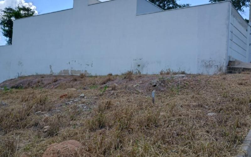 Terreno no Lot. São Geraldo